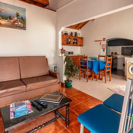 Casa Do Tio Jose Villa Doze Ribeiras Exterior photo